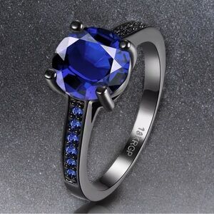 Elegant Blue Gemstone Cubic Zirconia Ring Size 8